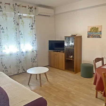 Ankica With Sea View And Terrace *