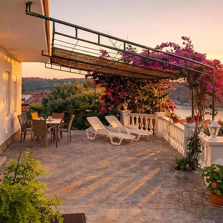 Ankica With Sea View And Terrace