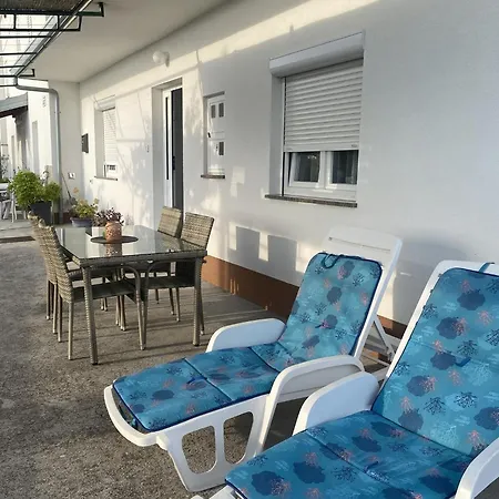 Ankica With Sea View And Terrace Apartament *