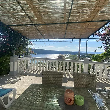 Ankica With Sea View And Terrace * Kampor