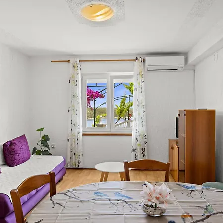 Ankica With Sea View And Terrace *