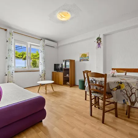 Ankica With Sea View And Terrace *