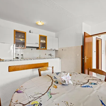 Ankica With Sea View And Terrace Apartament Kampor