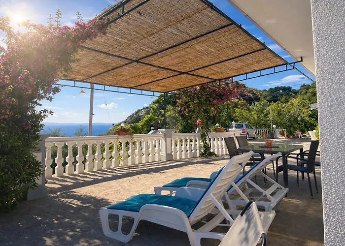Ankica With Sea View And Terrace *