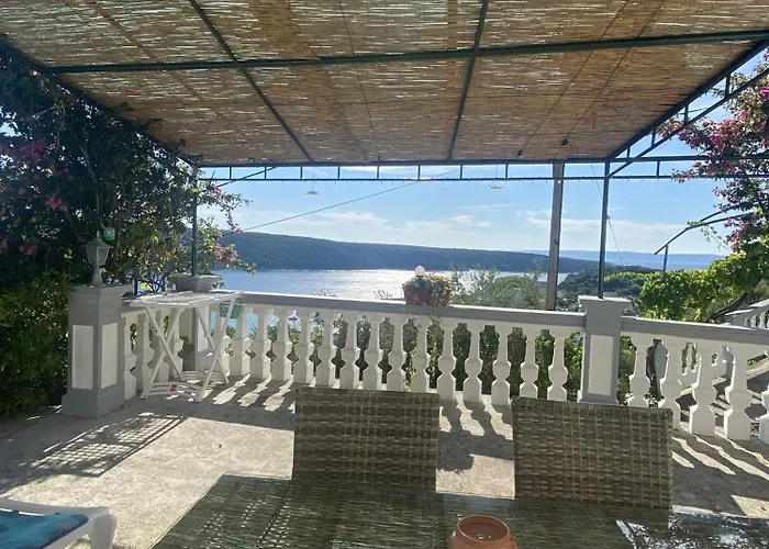 Ankica With Sea View And Terrace * Kampor
